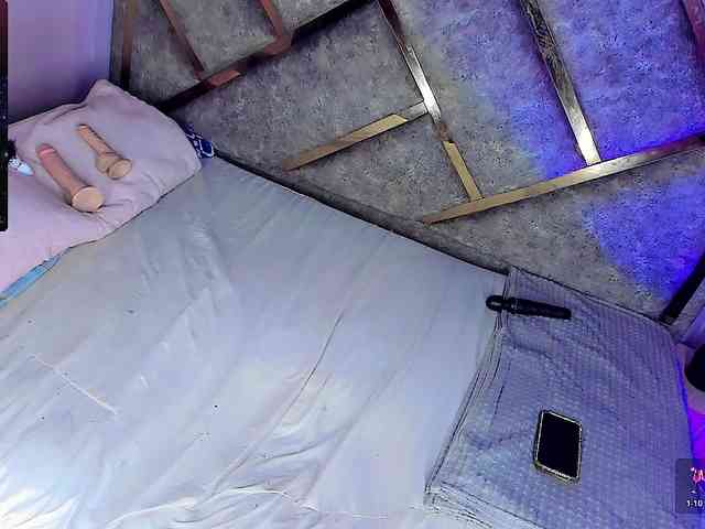 Gia21XXX Live Webcam on BongaCams