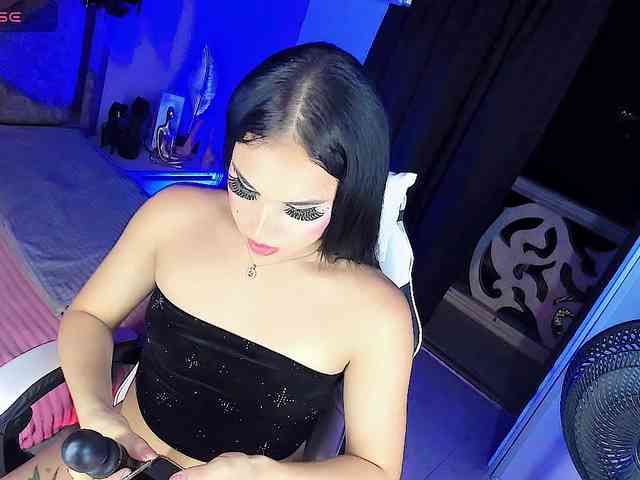 Gia21XXX Live Webcam on BongaCams