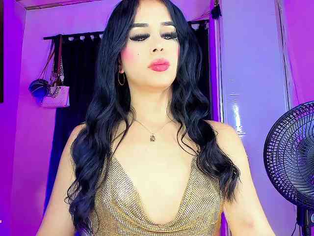 Gia21XXX Live Webcam on BongaCams
