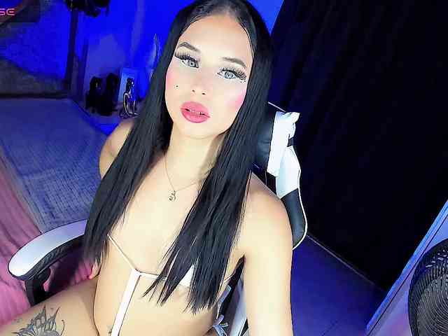 Gia21XXX Live Webcam on BongaCams