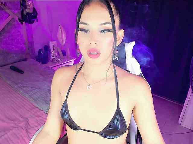 Gia21XXX Live Webcam on BongaCams