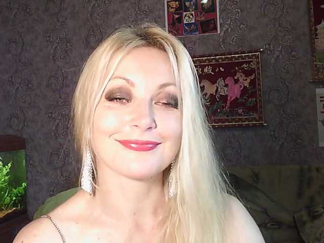 JanessNE, live now on BongaCams