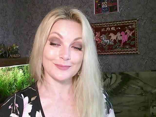 JanessNE webcam