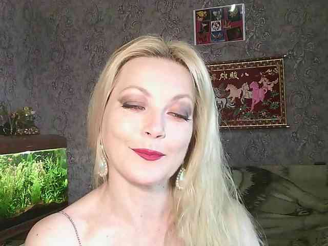 JanessNE webcam