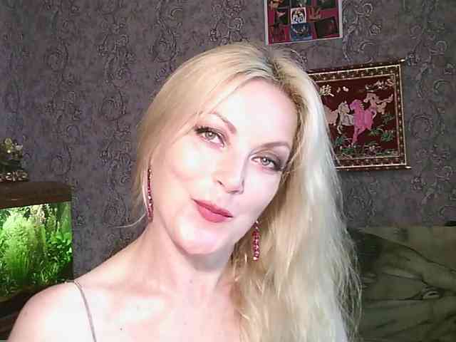 JanessNE webcam