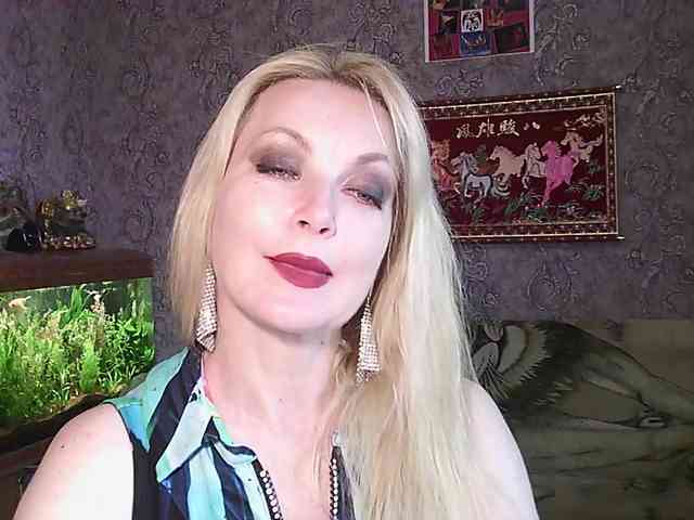 JanessNE webcam