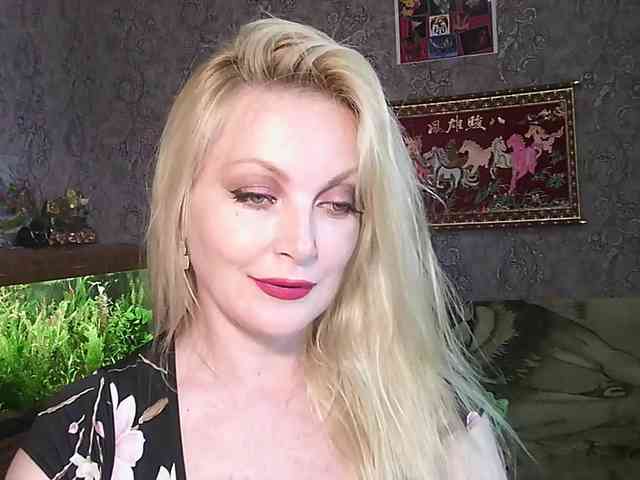 JanessNE webcam