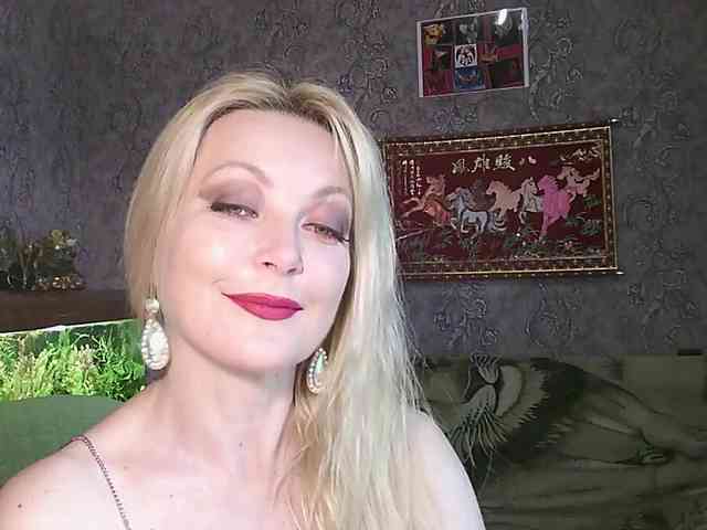 JanessNE webcam