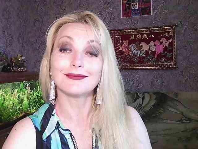 JanessNE webcam