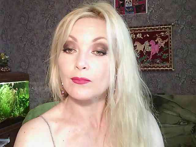 JanessNE webcam