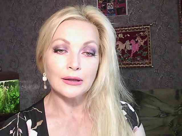 JanessNE webcam