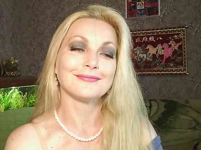 JanessNE webcam