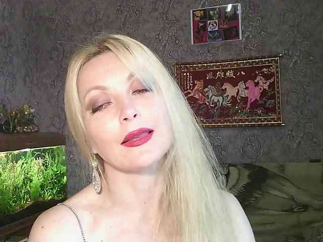 JanessNE webcam