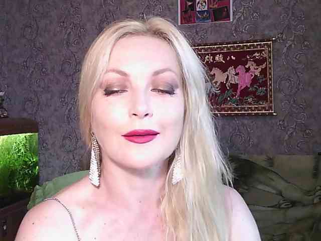 JanessNE webcam