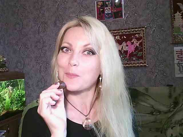 JanessNE webcam