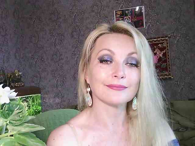 JanessNE webcam