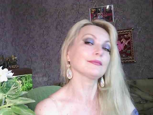 JanessNE webcam