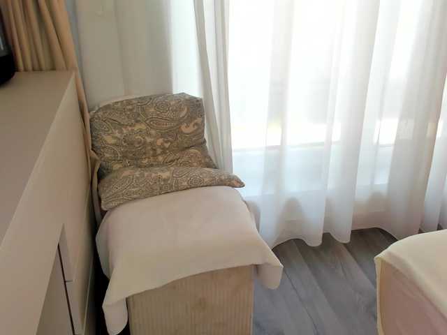 Saradiamond01 live cam on BongaCams