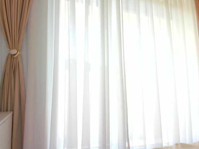Saradiamond01 live cam on BongaCams