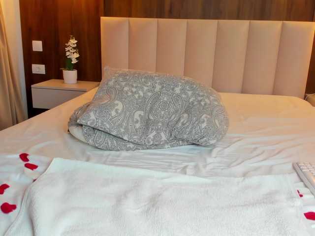 Saradiamond01's BongaCams show and profile