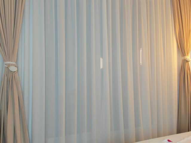 Saradiamond01 live cam on BongaCams