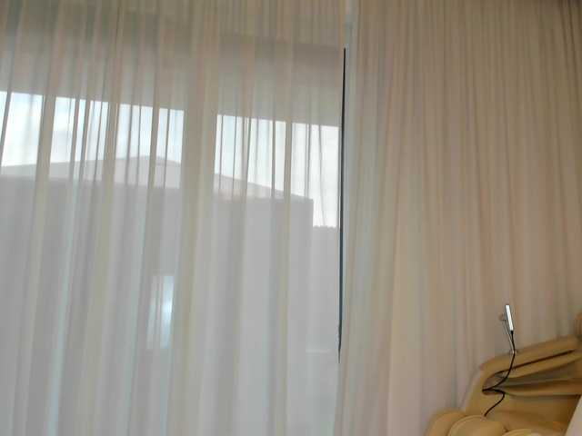 Saradiamond01 live cam on BongaCams