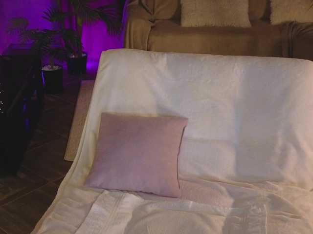 Lilu5107's BongaCams show and profile