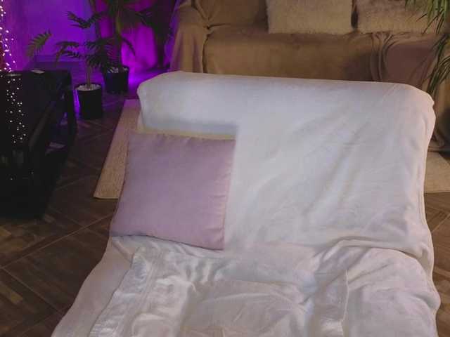 Lilu5107's BongaCams show and profile