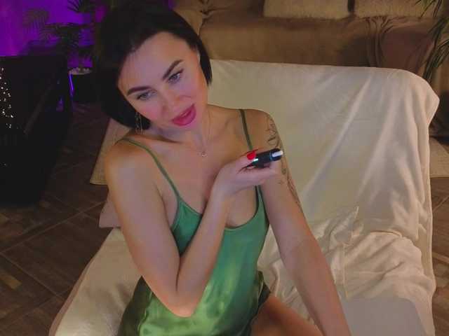 Lilu5107's BongaCams show and profile