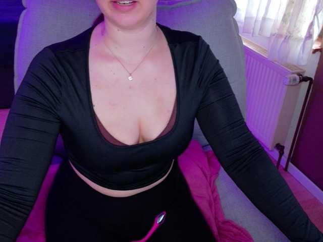 jennasxy19 live cam on BongaCams