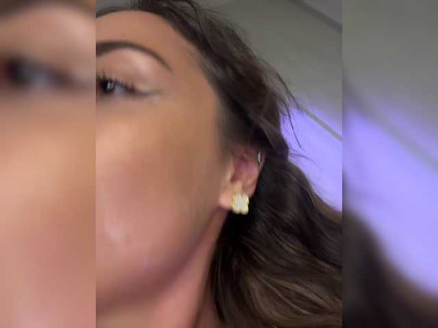 LiLi11a live cam on BongaCams