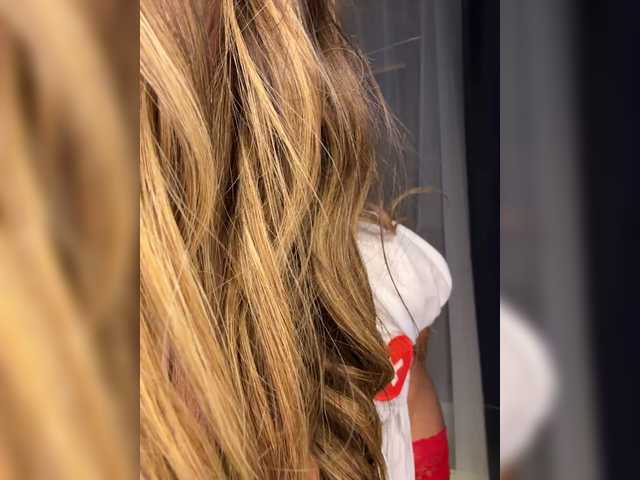 Anna_Night