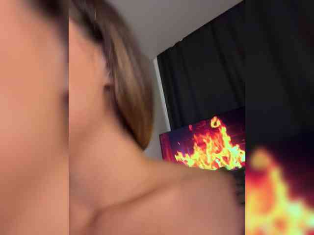 Anna_Night webcam