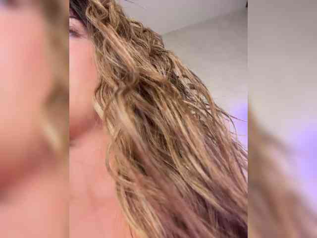 Anna_Night webcam