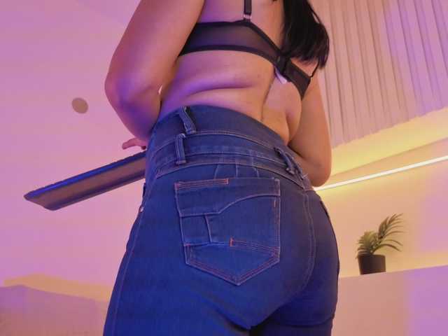 levanna live cam on BongaCams