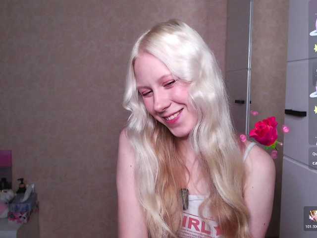 Mary-Kitty live cam on BongaCams