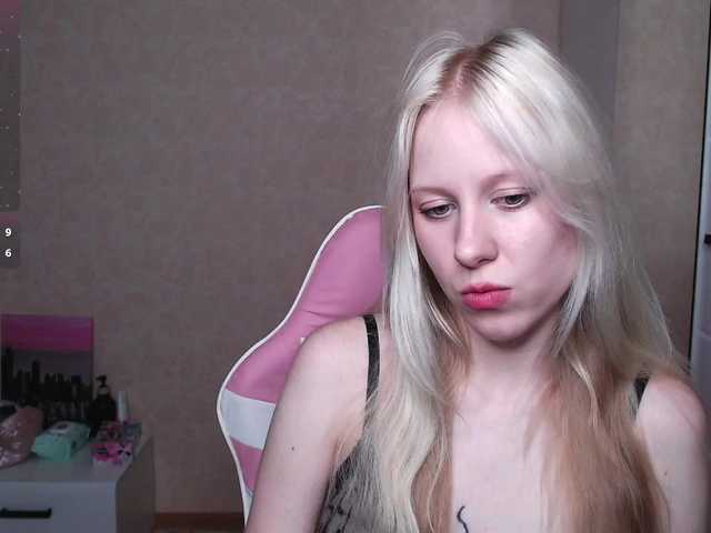 Mary-Kitty live cam on BongaCams