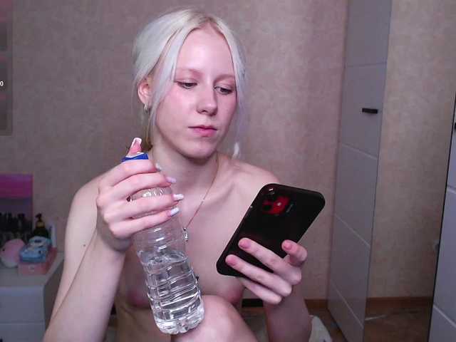 Mary-Kitty live cam on BongaCams