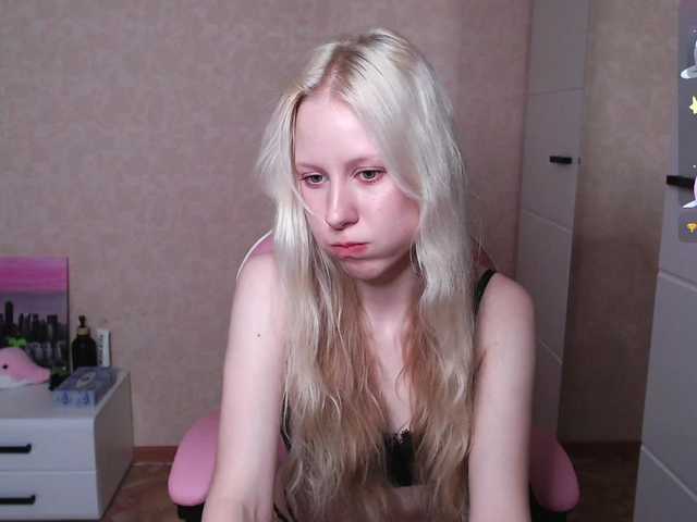Mary-Kitty live cam on BongaCams