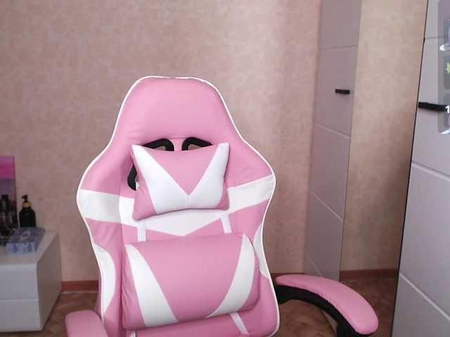 Mary-Kitty live cam on BongaCams