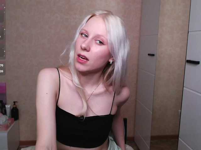 Mary-Kitty live cam on BongaCams