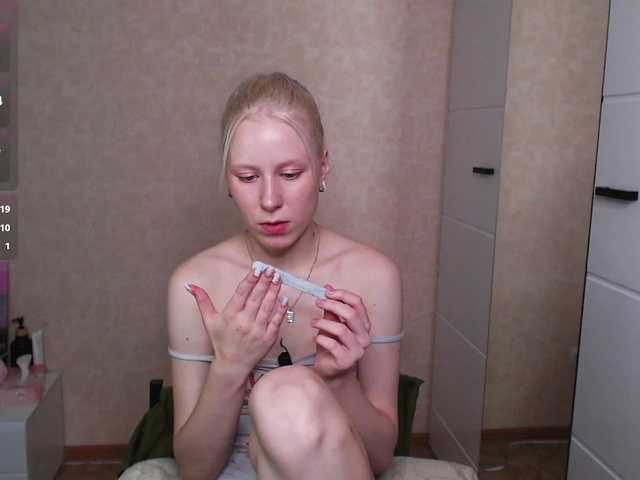 Mary-Kitty live cam on BongaCams