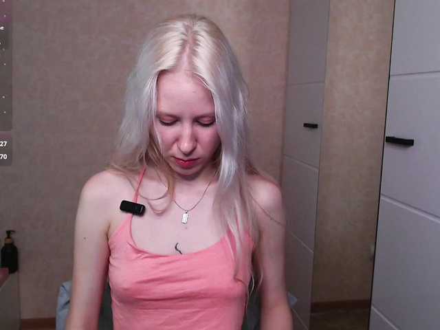 Mary-Kitty live cam on BongaCams