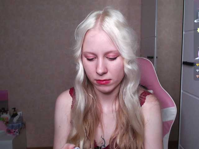 Mary-Kitty live cam on BongaCams