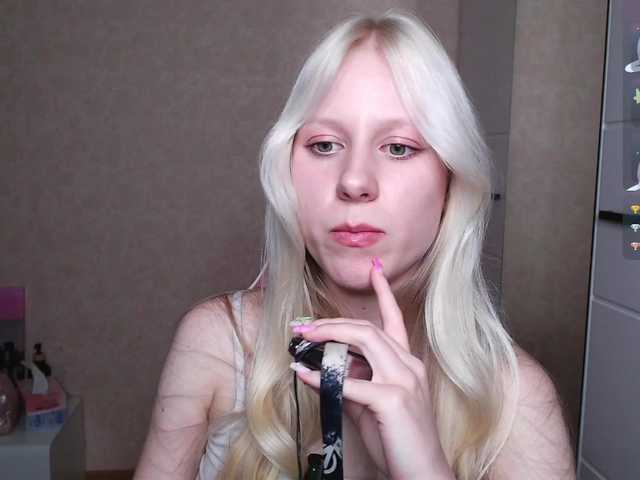 Mary-Kitty live webcam show