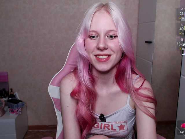Mary-Kitty live cam on BongaCams
