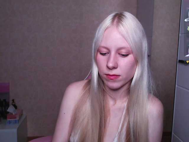Mary-Kitty live cam on BongaCams