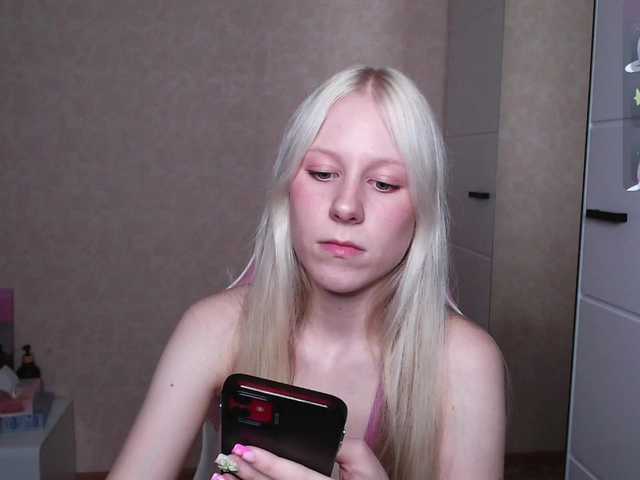 Mary-Kitty live cam on BongaCams