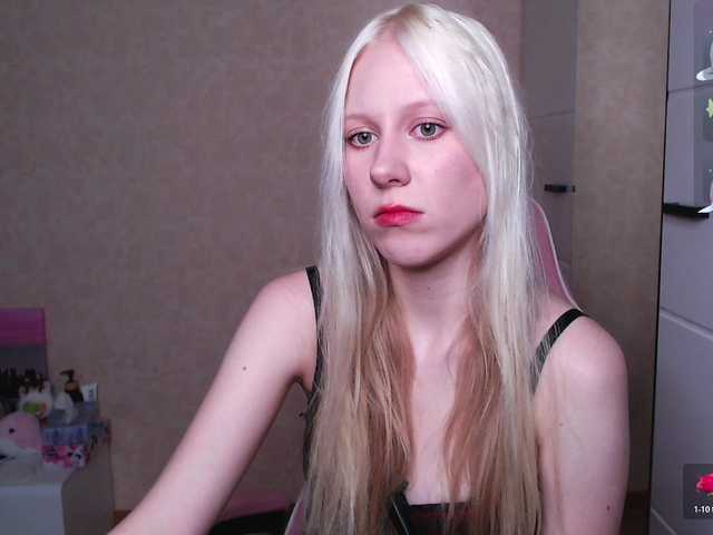 Mary-Kitty live cam on BongaCams
