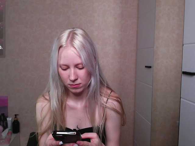Mary-Kitty live cam on BongaCams